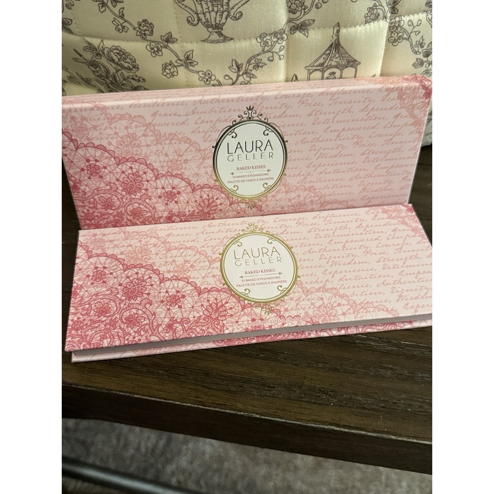 Laura Geller Baked Kisses Eyeshadow Palette 10 shades New in Box-BEAUTIFUL!!